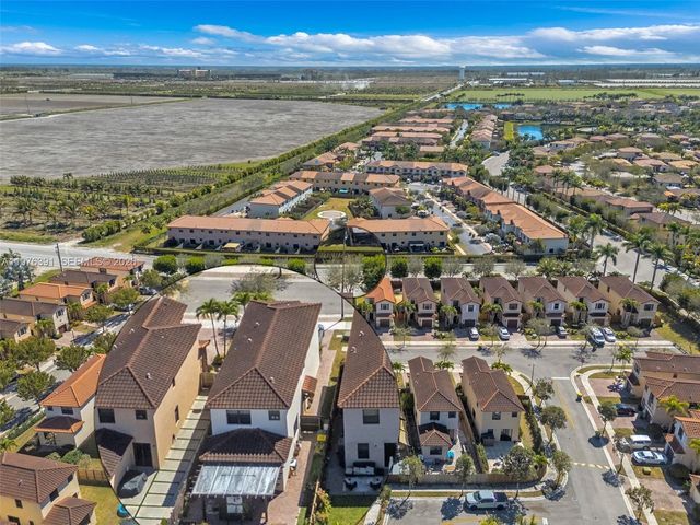 3747 NE 1st St, Homestead, FL 33033