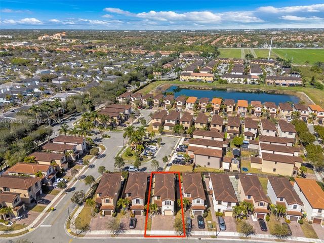 3747 NE 1st St, Homestead, FL 33033