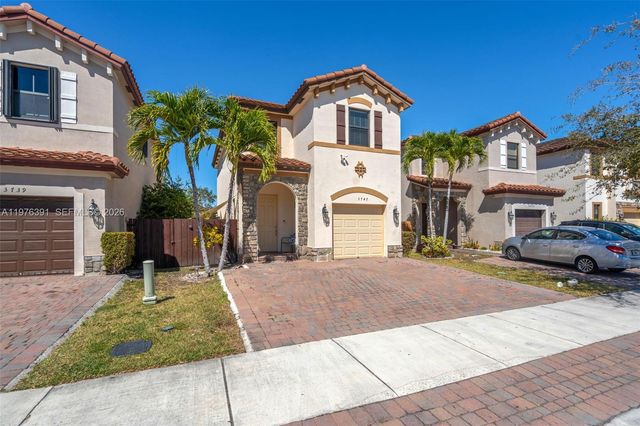 3747 NE 1st St, Homestead, FL 33033