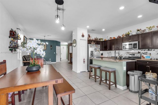 3747 NE 1st St, Homestead, FL 33033