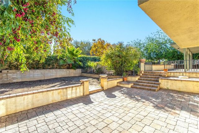 412 Phlox Court, Redlands, CA 92373