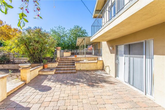 412 Phlox Court, Redlands, CA 92373
