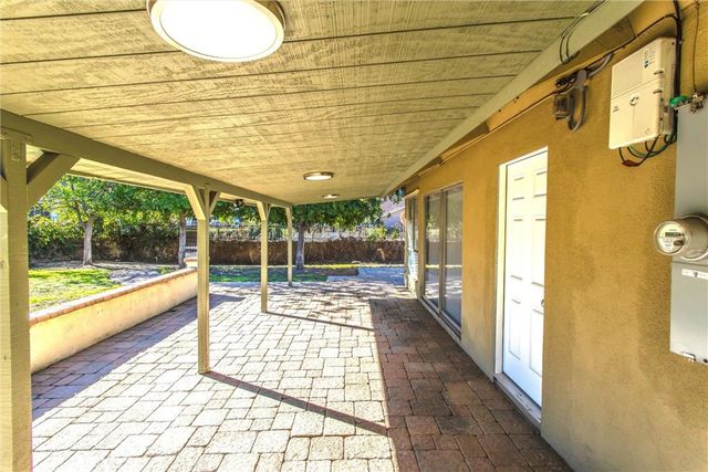 412 Phlox Court, Redlands, CA 92373