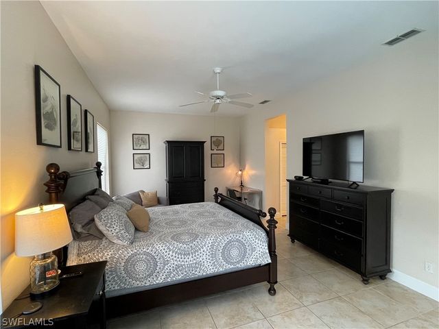 25260 Bay Cedar DR, Bonita Springs, FL 34134