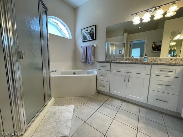 25260 Bay Cedar DR, Bonita Springs, FL 34134