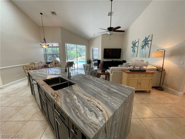 25260 Bay Cedar DR, Bonita Springs, FL 34134