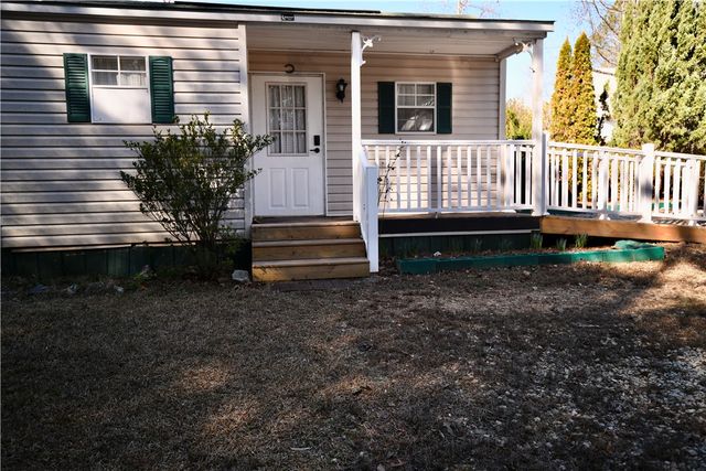 443 Kinston Loop Drive, Westminster, SC 29693