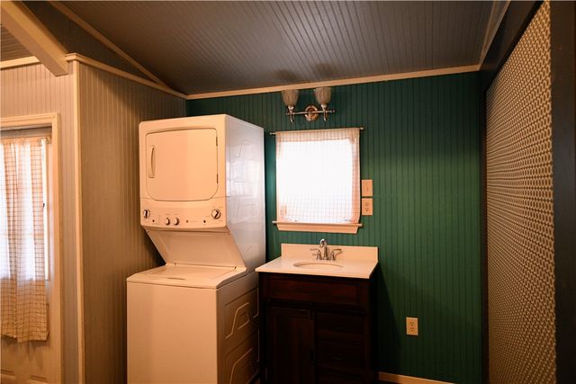 443 Kinston Loop Drive, Westminster, SC 29693