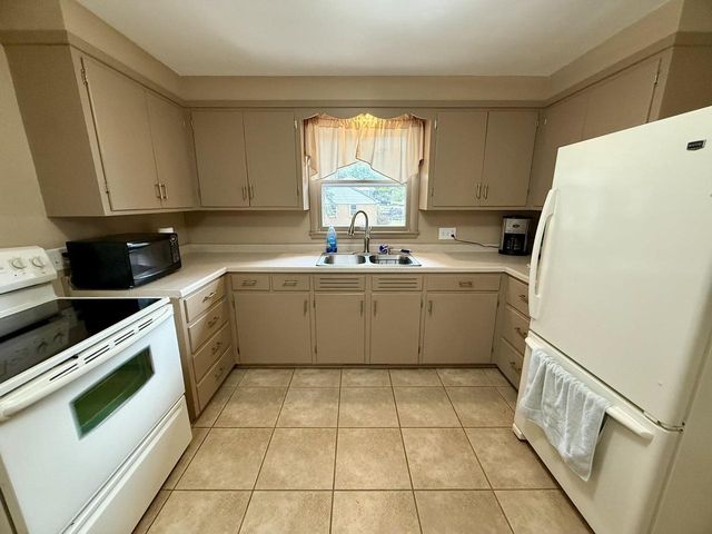 712 Frank Street, Darlington, WI 53530