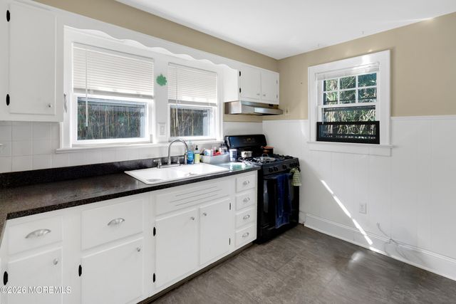 23 Dwyane Street, Oceanport, NJ 07757