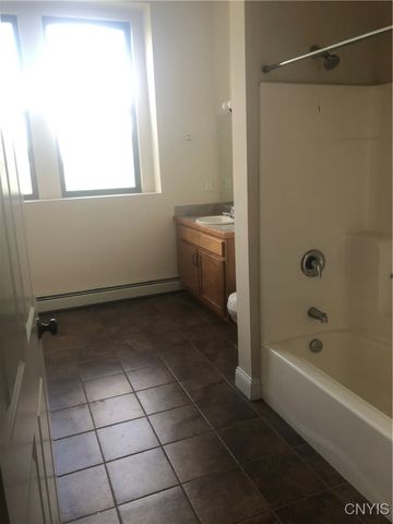 617 East Hiawatha Boulevard 6, Syracuse, NY 13208