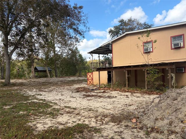 830 County Road 1333, Liberty, TX 77575