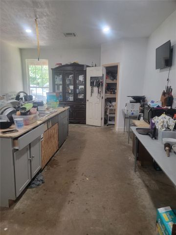 2170 Skrivanek Road, San Felipe, TX 77474