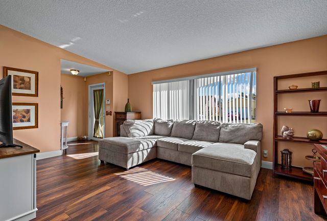 2201 NW 70th Lane, Margate, FL 33063