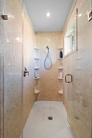 2201 NW 70th Lane, Margate, FL 33063