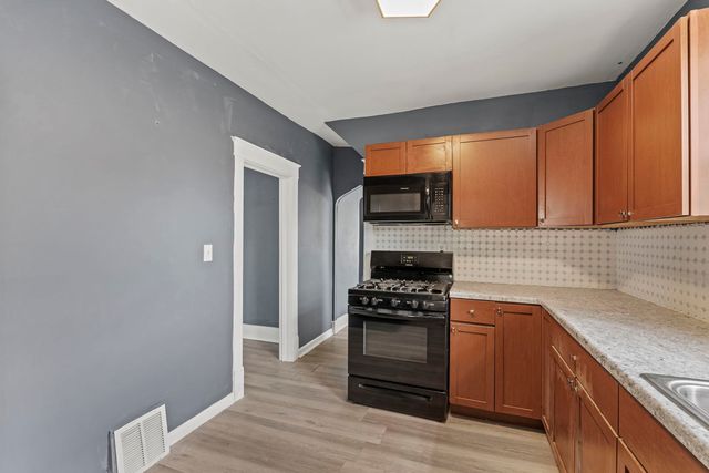 1410 36th Street, Rock Island, IL 61201