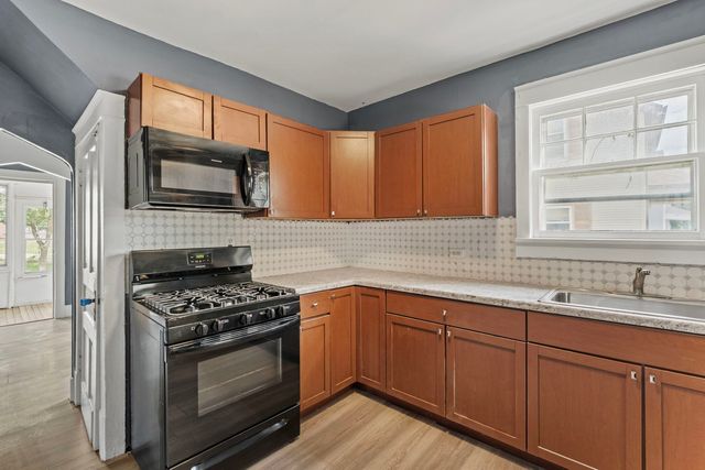 1410 36th Street, Rock Island, IL 61201