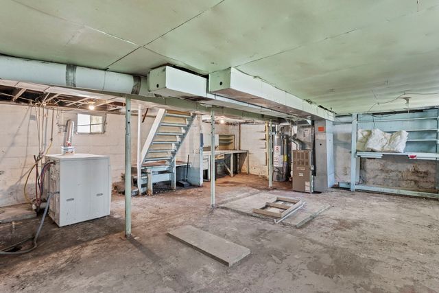 1410 36th Street, Rock Island, IL 61201