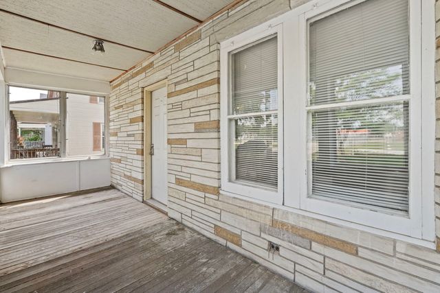 1410 36th Street, Rock Island, IL 61201