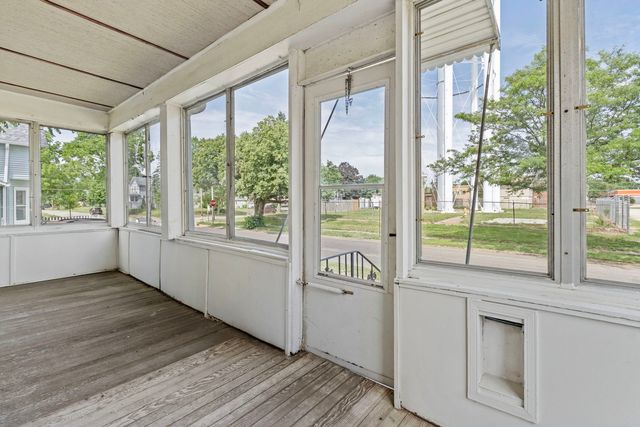 1410 36th Street, Rock Island, IL 61201