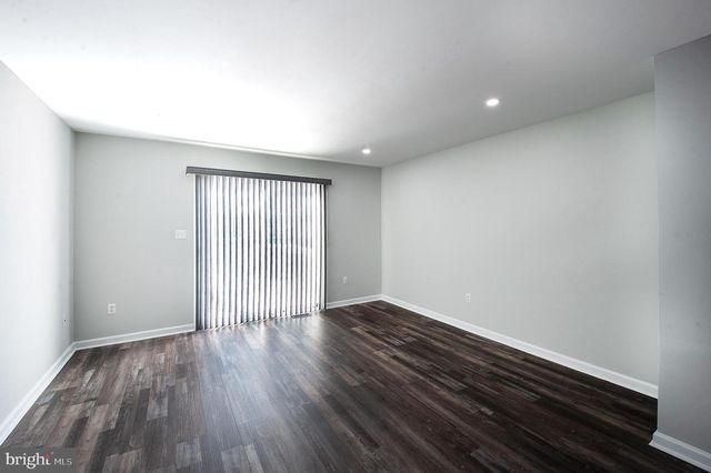 70 YELLOWWOOD CT, Glassboro, NJ 08028