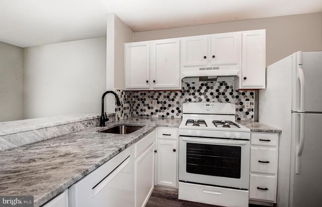 70 YELLOWWOOD CT, Glassboro, NJ 08028