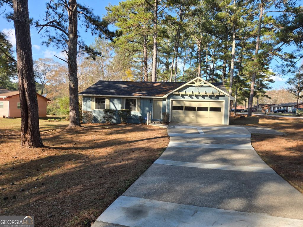 621 Maple Drive, Riverdale, GA 30274