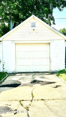 637 Sydney Avenue, Union Beach, NJ 07735