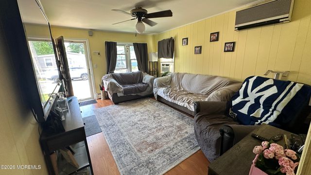 637 Sydney Avenue, Union Beach, NJ 07735