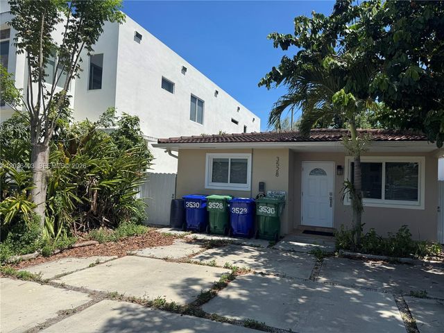 3528 SW 25th Ter 3528, Miami, FL 33133