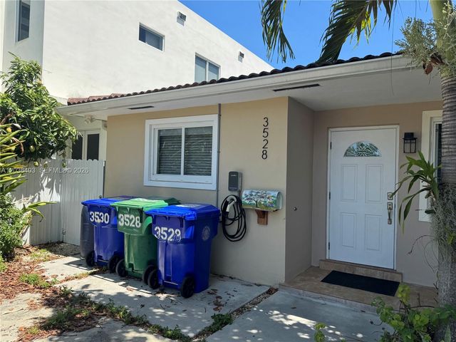 3528 SW 25th Ter 3528, Miami, FL 33133