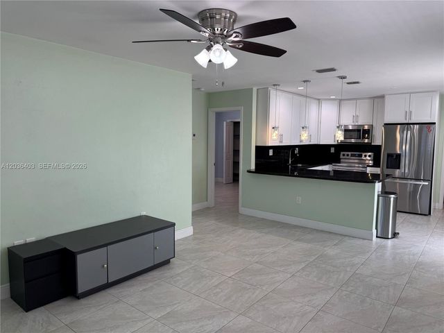 3528 SW 25th Ter 3528, Miami, FL 33133