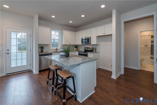 000 Villetta Pointe Ln, Mechanicsville, VA 23116