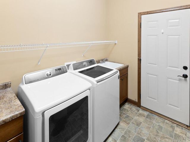 4037 Heritage Lane SE, Prior Lake, MN 55372