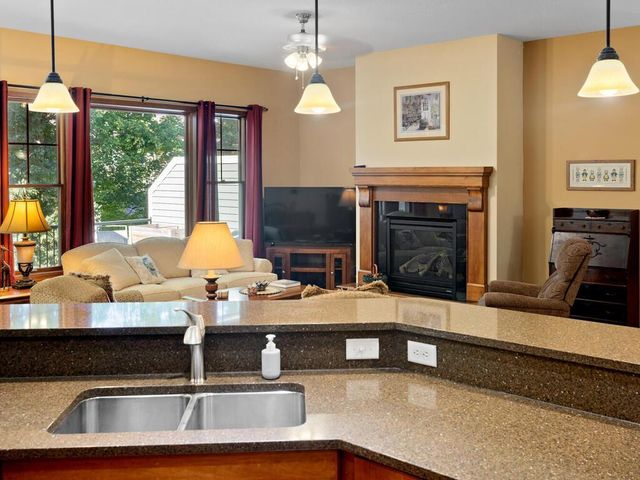 4037 Heritage Lane SE, Prior Lake, MN 55372