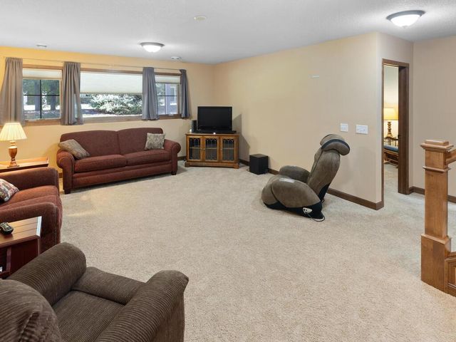 4037 Heritage Lane SE, Prior Lake, MN 55372