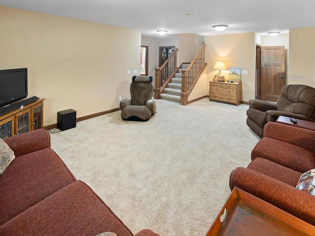 4037 Heritage Lane SE, Prior Lake, MN 55372