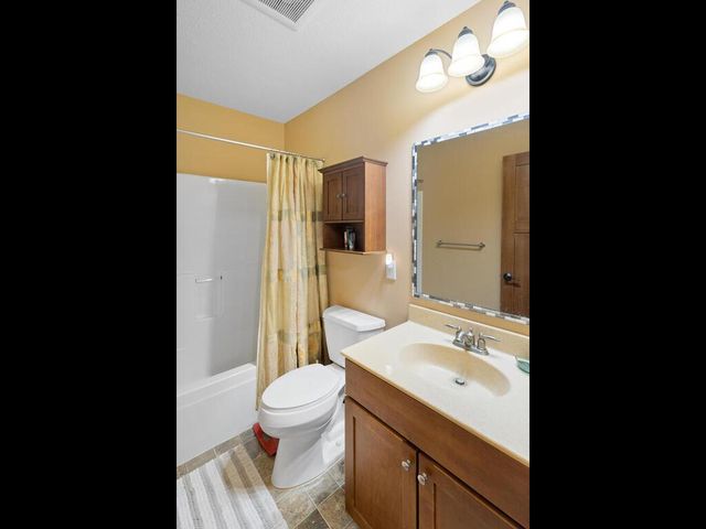 4037 Heritage Lane SE, Prior Lake, MN 55372