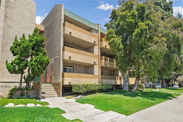 12121 Centralia 102, Lakewood, CA 90715