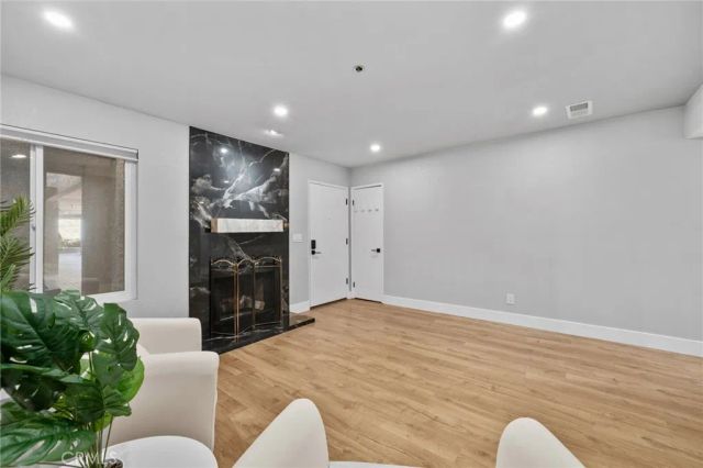 12121 Centralia 102, Lakewood, CA 90715