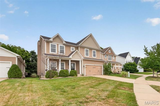 326 Country Trail Drive, Lake St Louis, MO 63367