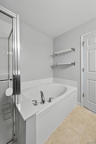 326 Country Trail Drive, Lake St Louis, MO 63367