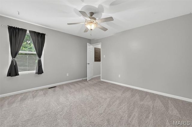 326 Country Trail Drive, Lake St Louis, MO 63367