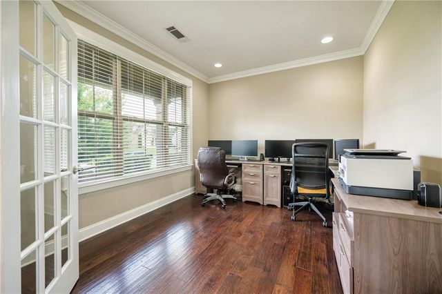 692 Faraday Circle, Suwanee, GA 30024