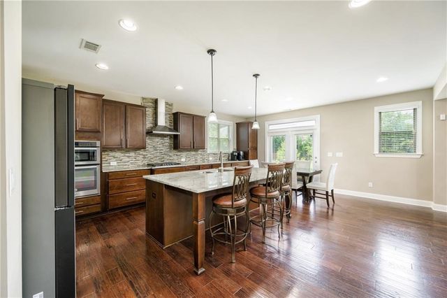 692 Faraday Circle, Suwanee, GA 30024
