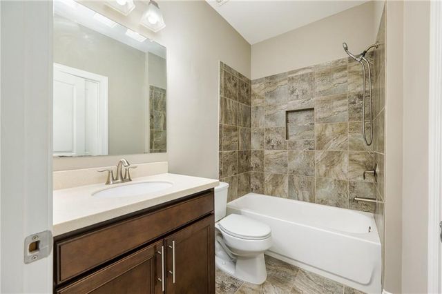 692 Faraday Circle, Suwanee, GA 30024