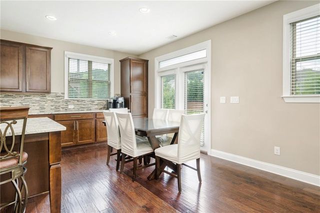 692 Faraday Circle, Suwanee, GA 30024
