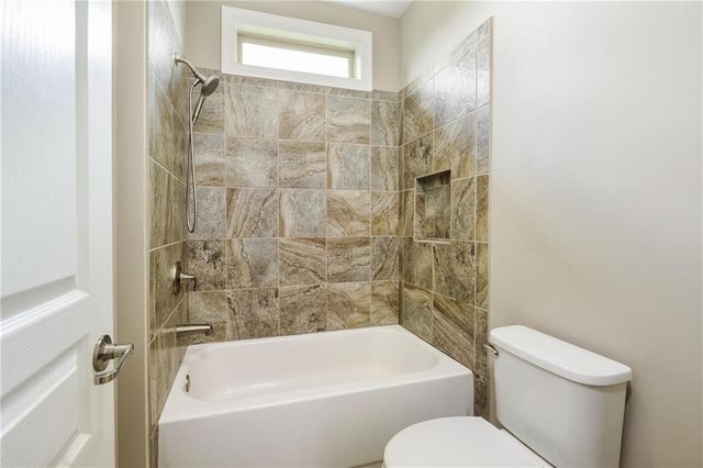 692 Faraday Circle, Suwanee, GA 30024