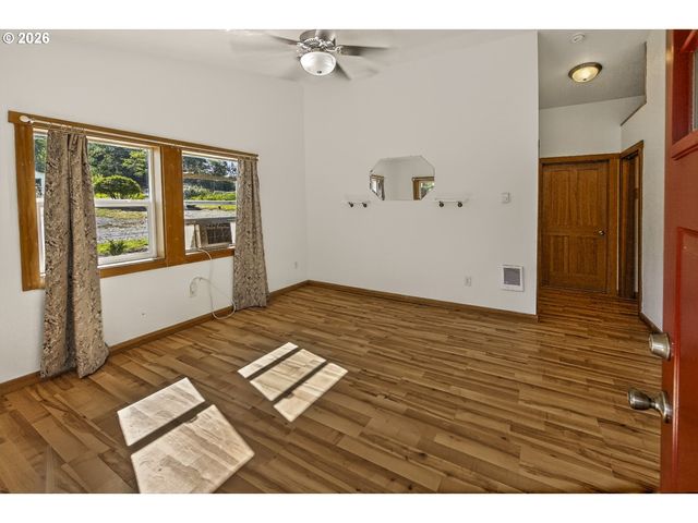 19705 Ne 104TH Cir, Brush Prairie, WA 98606