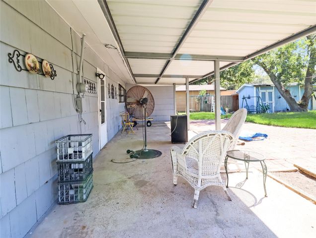 1411 15th Avenue N, Texas City, TX 77590